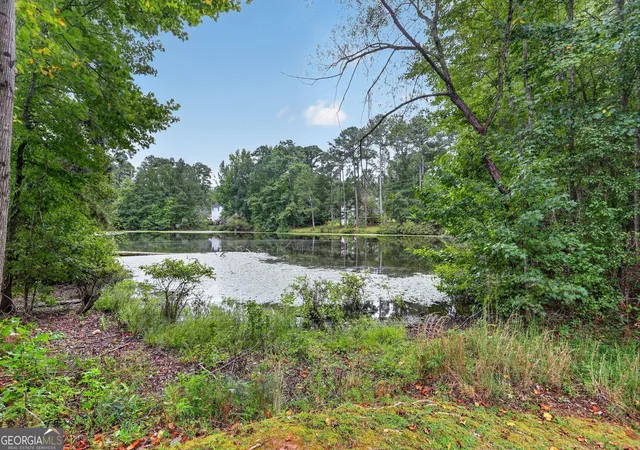 Photo 2 of Single family home for sale at 170 Nix Ct, Fayetteville, GA 30214 | MLS# 10843913 | Listing updated on 2026-09-12