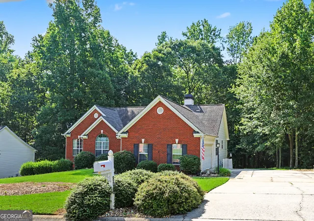 Photo 1 of Single family home for sale at 808 Monte Ln, Jefferson, GA 30549 | MLS# 10819826 | Listing updated on 2026-09-16