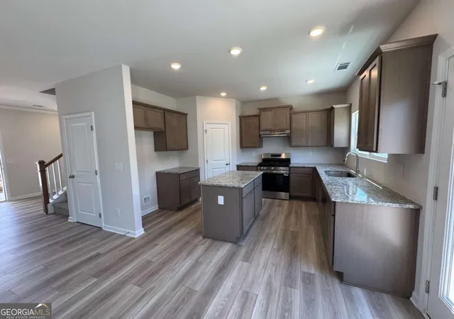 Photo 2 of Single family home for sale at 337 Bloomfield Cir, Canton, GA 30114 | MLS# 10843427 | Listing updated on 2026-09-10