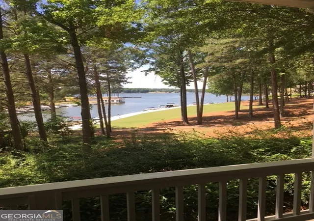 Listing Photo 5 - Condo for sale in building located at 1001b Marina Cvs Ln, Greensboro, GA 30642