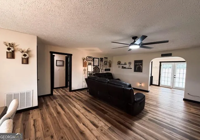 Photo 4 of Sale Pending at 320 Langston Rd, Perry, GA 31069 | MLS# 10851715 | Listing updated on 2026-10-02