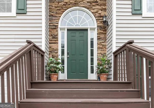Photo 3 of Single family home for sale at 1970 Ridgestone Run SW, Marietta, GA 30008 | MLS# 10842240 | Listing updated on 2026-09-16