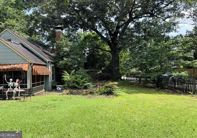 Photo 2 of Single family home for sale at 507 E Lake Dr, Decatur, GA 30030 | MLS# 10837617 | Listing updated on 2026-09-15