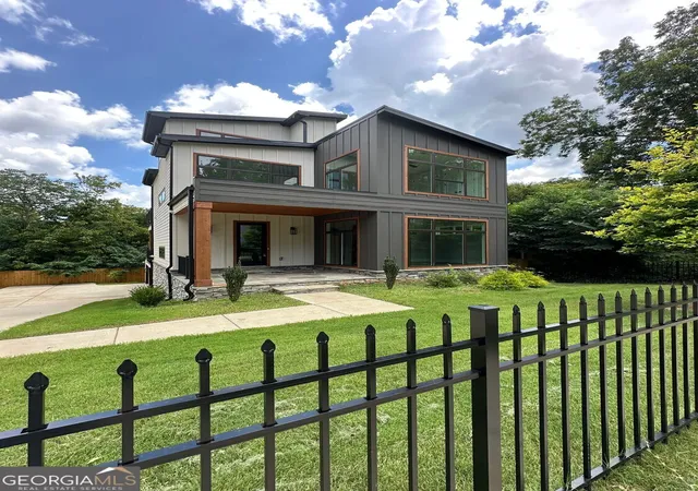 Photo 52 of Single family home for sale at 1144 Hubbard St SW, Atlanta, GA 30310 | MLS# 10849080 | Listing updated on 2026-10-08