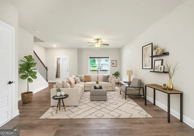 Photo 3 of Single family home for sale at 273 Summit View Dr, Mcdonough, GA 30253 | MLS# 10851181 | Listing updated on 2026-10-06