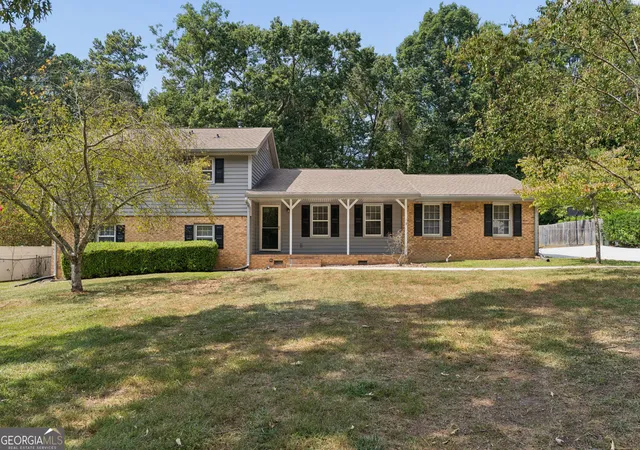 Photo 1 of Single family home for sale at 2119 Eastwood Dr, Snellville, GA 30078 | MLS# 10839086 | Listing updated on 2026-09-28
