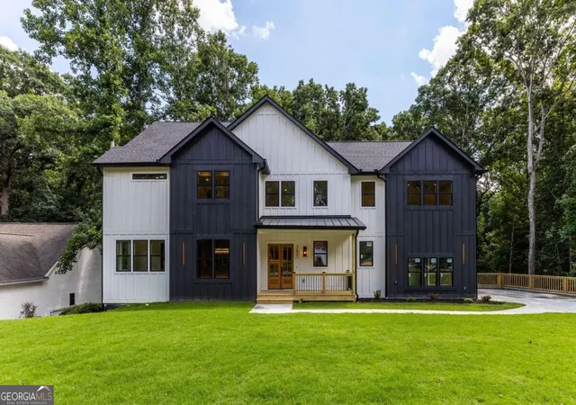 Photo 1 of Mansion for sale at 3621 Farmington Ln, Peachtree Corners, GA 30096 | MLS# 10839537 | Listing updated on 2026-09-17