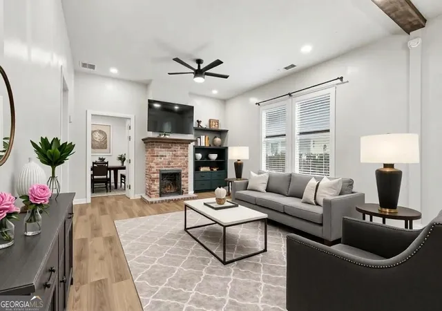 Photo 2 of Single family home for sale at 31 Mildred Pl Nw, Atlanta, GA 30318 | MLS# 10848091 | Listing updated on 2026-09-18