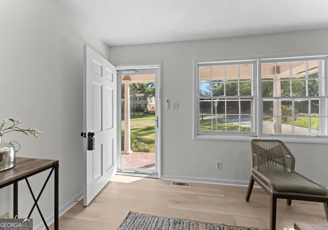 Photo 4 of Single family home for sale at 4051 Meadowbrook Dr, Macon, GA 31204 | MLS# 10876466 | Listing updated on 2026-10-27