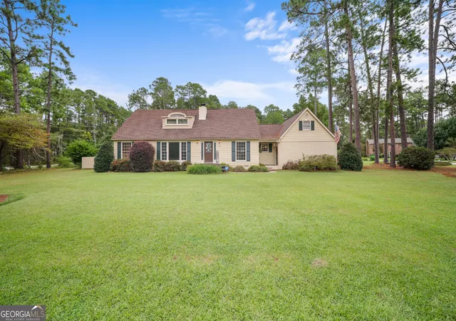Photo 1 of Single family home for sale at 406 Pony Trl, Statesboro, GA 30458 | MLS# 10853385 | Listing updated on 2026-10-08