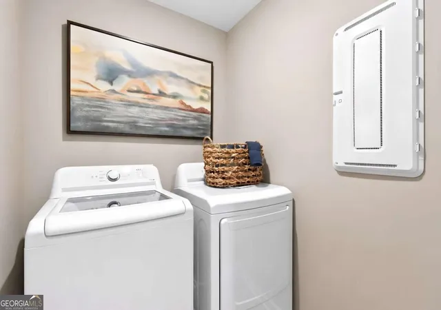 Photo 13 of Townhouse for sale at 108 E Rope Ml Ct #3, Holly Springs, GA 30115 | MLS# 10839692 | Listing updated on 2026-10-09