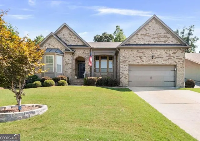 Photo 1 of Single family home for sale at 6595 Bransford Dr, Cumming, GA 30040 | MLS# 10840141 | Listing updated on 2026-09-18