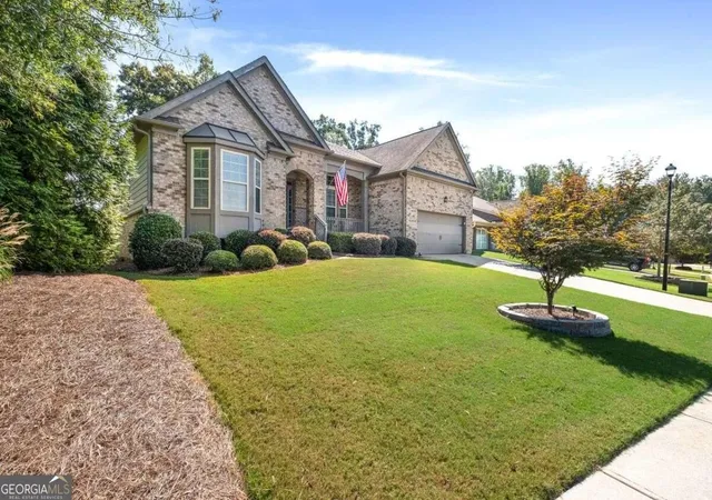 Photo 2 of Single family home for sale at 6595 Bransford Dr, Cumming, GA 30040 | MLS# 10840141 | Listing updated on 2026-09-18