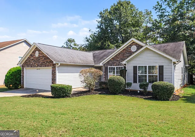 Photo 2 of Single family home for sale at 6075 Castlegate Dr, Douglasville, GA 30135 | MLS# 10852747 | Listing updated on 2026-10-08