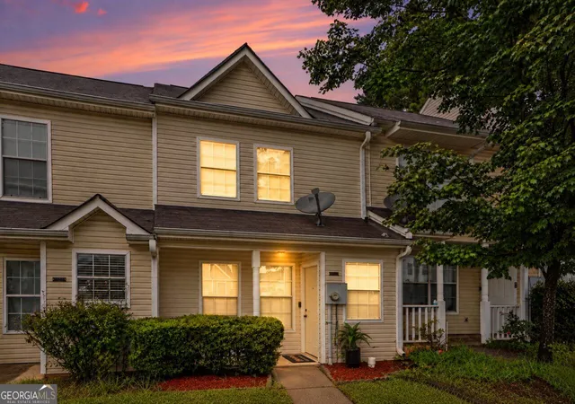 Photo 2 of Townhouse for sale at 5955 Sherwood Tr, Lithonia, GA 30038 | MLS# 10846168 | Listing updated on 2026-09-30