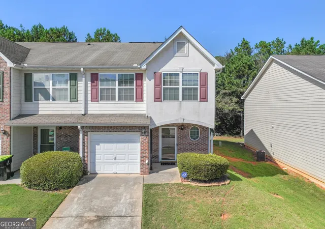 Photo 1 of Townhouse for sale at 684 Georgetown Ct, Jonesboro, GA 30236 | MLS# 10852562 | Listing updated on 2026-10-21