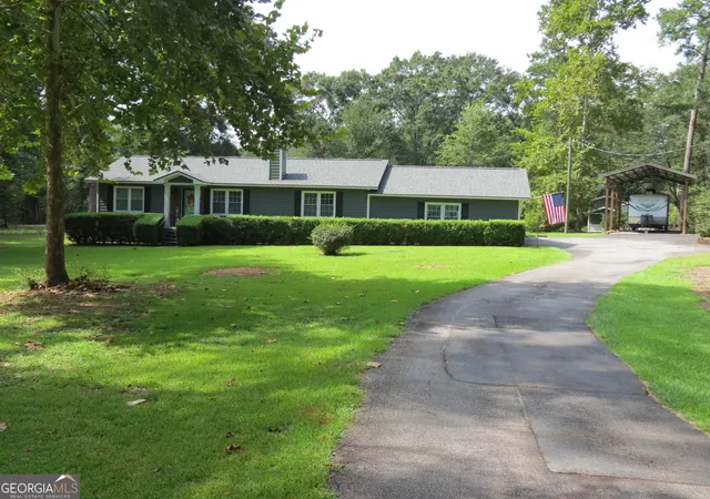 Photo 1 of Single family home for sale at 1017 Wadsworth Dr, Albany, GA 31721 | MLS# 10839776 | Listing updated on 2026-09-08