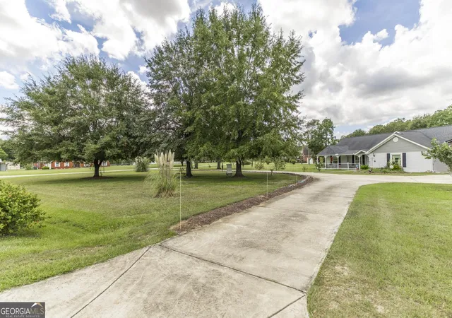 Photo 2 of Sale Pending at 659 Kewanee Dr, Byron, GA 31008 | MLS# 10845867 | Listing updated on 2026-09-17