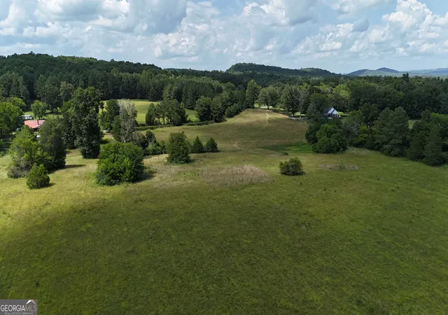 Photo 3 of Sale Pending at 414 Echols Rd, Summerville, GA 30747 | MLS# 10842990 | Listing updated on 2026-09-16