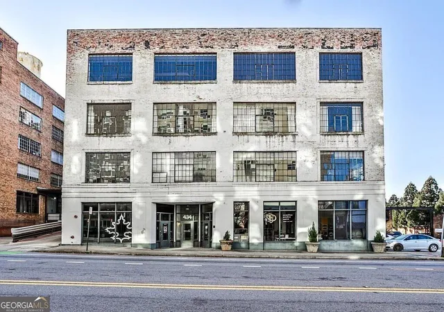 Listing Photo 3 - Condo for sale in building located at 434 Marietta St, Atlanta, GA 30313 - Unit #204