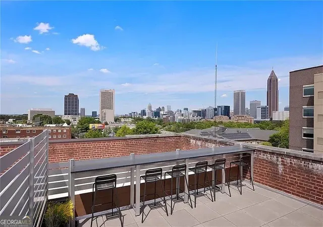 Listing Photo 4 - Condo for sale in building located at 434 Marietta St, Atlanta, GA 30313 - Unit #204