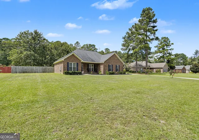 Photo 3 of Single family home for sale at 123 Sweet Briar Trl, Statesboro, GA 30461 | MLS# 10840813 | Listing updated on 2026-09-19