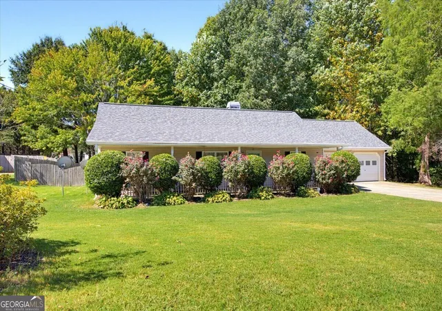 Photo 2 of Sale Pending at 63 Fairview Glen, Dallas, GA 30157 | MLS# 10845196 | Listing updated on 2026-10-04
