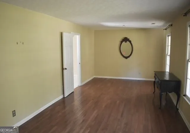 Photo 4 of Single family home for sale at 115 Jayne Ellen Way, Alpharetta, GA 30009 | MLS# 10880381 | Listing updated on 2026-10-28