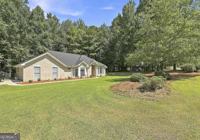 Photo 2 of Sale Pending at 75 Kripple Kreek Dr, Sharpsburg, GA 30277 | MLS# 10842615 | Listing updated on 2026-09-17