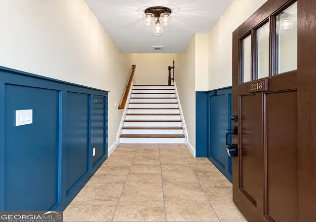 Photo 2 of Townhouse for sale at 2118 Westhill Dr Se, Smyrna, GA 30080 | MLS# 10851264 | Listing updated on 2026-10-07