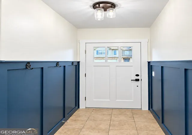 Photo 3 of Townhouse for sale at 2118 Westhill Dr Se, Smyrna, GA 30080 | MLS# 10851264 | Listing updated on 2026-10-07