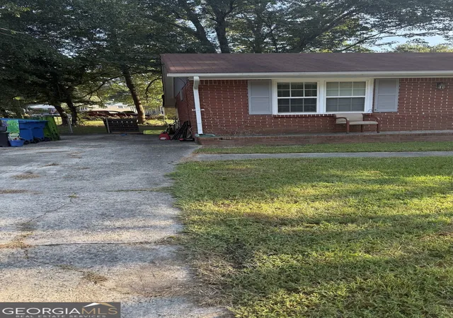 Photo 2 of Single family home for sale at 2840 Carriage Ln, South Fulton, GA 30349 | MLS# 10845514 | Listing updated on 2026-10-02