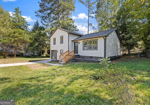 Photo 1 of Single family home for sale at 5 Hidden Valley Dr, Lawrenceville, GA 30044 | MLS# 10850893 | Listing updated on 2026-10-05