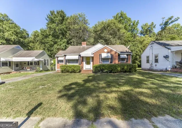 Photo 3 of Single family home for sale at 1095 Mimosa Dr, Macon, GA 31204 | MLS# 10839120 | Listing updated on 2026-09-17