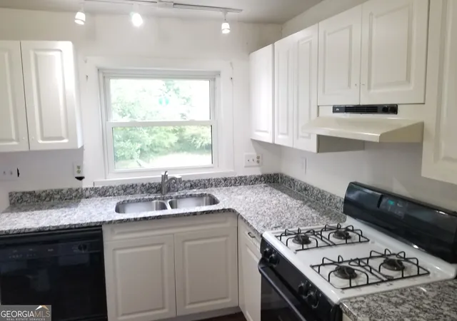 Photo 2 of Multi family home for sale at 5066 Phillips Dr, Forest Park, GA 30297 | MLS# 10840639 | Listing updated on 2026-09-04