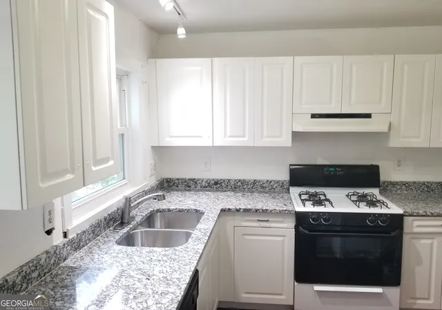 Photo 3 of Multi family home for sale at 5066 Phillips Dr, Forest Park, GA 30297 | MLS# 10840639 | Listing updated on 2026-09-04