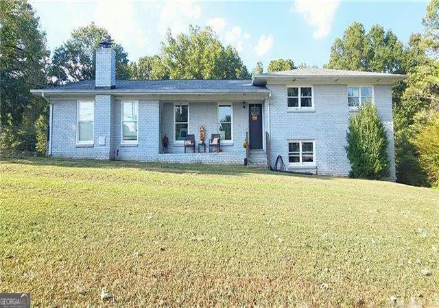 Photo 1 of Single family home for sale at 1215 Fairview Rd Nw, Calhoun, GA 30701 | MLS# 10851319 | Listing updated on 2026-10-07
