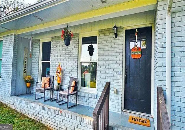 Photo 2 of Single family home for sale at 1215 Fairview Rd Nw, Calhoun, GA 30701 | MLS# 10851319 | Listing updated on 2026-10-07