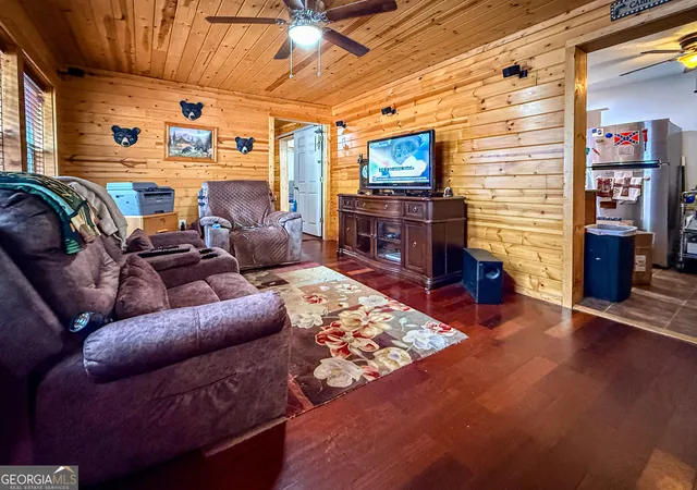 Photo 4 of Single family home for sale at 1168 Mountain Shadows Dr, Cleveland, GA 30528 | MLS# 10843932 | Listing updated on 2026-09-11