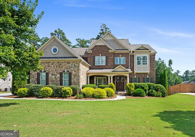 Photo 1 of Sale Pending at 2736 Glenkenchie Ct Nw, Acworth, GA 30101 | MLS# 10847466 | Listing updated on 2026-10-05
