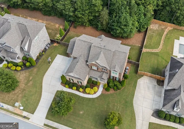 Photo 3 of Sale Pending at 2736 Glenkenchie Ct Nw, Acworth, GA 30101 | MLS# 10847466 | Listing updated on 2026-10-05