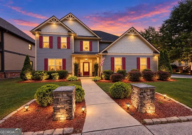 Photo 3 of Single family home for sale at 622 Mallard Cvs, Loganville, GA 30052 | MLS# 10845320 | Listing updated on 2026-10-10