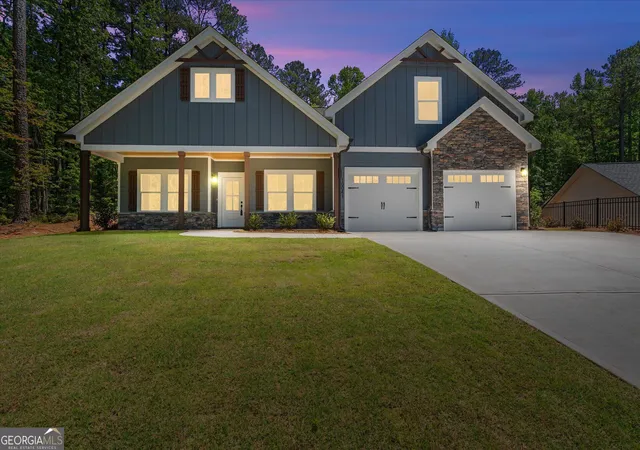 Photo 2 of Single family home for sale at 10041 Lakeview Pkwy, Villa Rica, GA 30180 | MLS# 10692598 | Listing updated on 2026-09-15