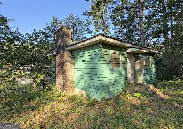 Photo 3 of Single family home for sale at 115 Twin Mountain Lake Cir, Talking Rock, GA 30175 | MLS# 10840789 | Listing updated on 2026-09-18