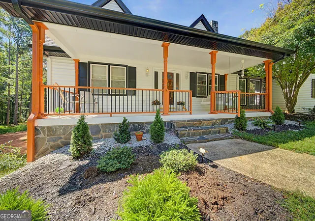 Photo 1 of Single family home for sale at 330 Laurelwood Dr, Tyrone, GA 30290 | MLS# 10849280 | Listing updated on 2026-10-02