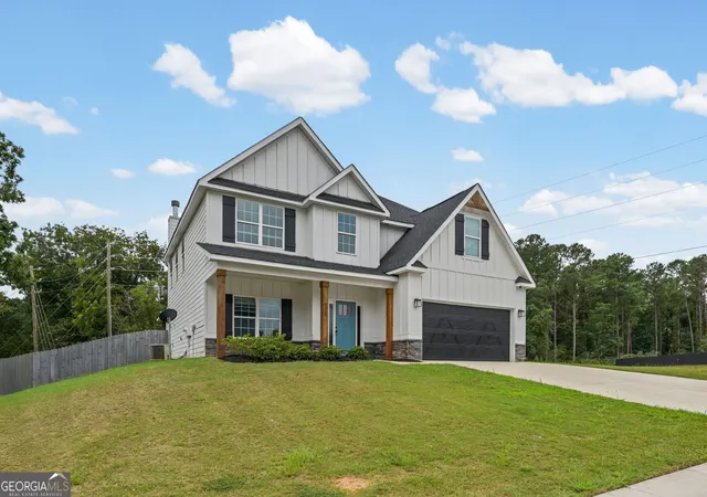 Photo 3 of Single family home for sale at 4315 Cornwall Dr, Forsyth, GA 31029 | MLS# 10852583 | Listing updated on 2026-10-08