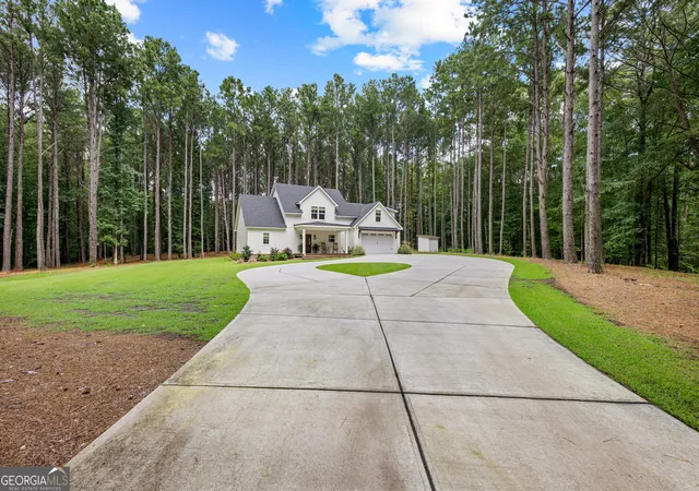 Photo 1 of Single family home for sale at 184 Trammell Rd, Fayetteville, GA 30214 | MLS# 10842697 | Listing updated on 2026-09-09