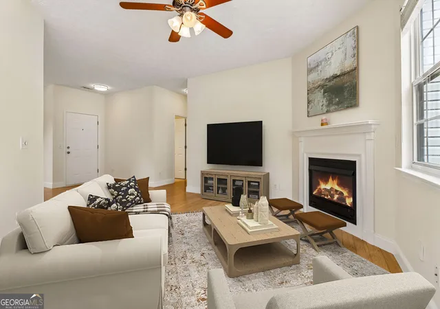 Photo 2 of Single family home for sale at 213 W Oaks Pl, Woodstock, GA 30188 | MLS# 10839351 | Listing updated on 2026-10-02