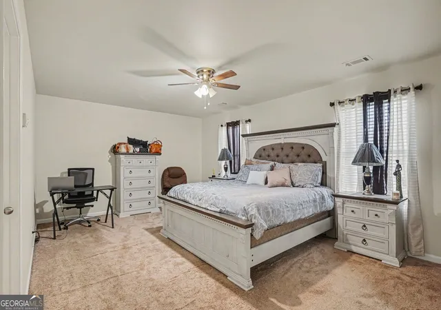 Photo 4 of Sale Pending at 1889 Sea Oats Dr, Hampton, GA 30228 | MLS# 10836997 | Listing updated on 2026-09-14