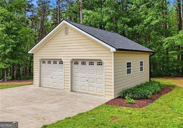 Photo 4 of Single family home for sale at 2235 Lower Burris Rd, Canton, GA 30114 | MLS# 10833240 | Listing updated on 2026-09-24